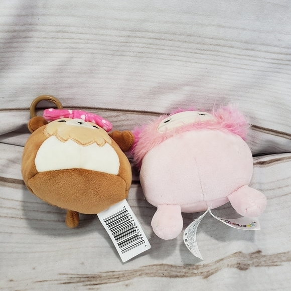 Squishmallows Bag Clips Andres Sheltie Dog & Caparinne Pink Yeti Bigfoot 4 Inch - Picture 4 of 9